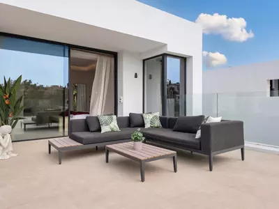 Detached Villa in El Paraiso