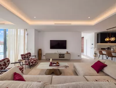 Detached Villa in El Paraiso