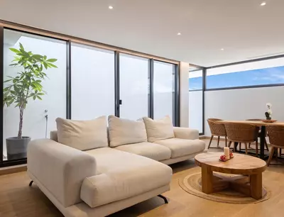 Detached Villa in El Paraiso