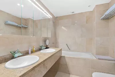 Ground Floor Apartment in Casares Playa