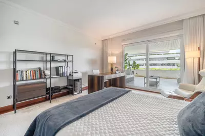 Middle Floor Apartment in Puerto Banús