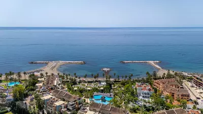 Middle Floor Apartment in Puerto Banús