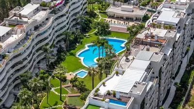 Middle Floor Apartment in Puerto Banús