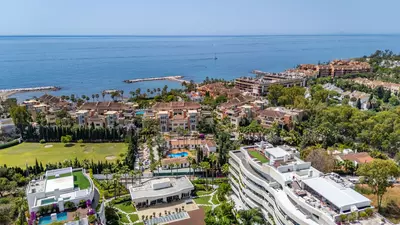 Middle Floor Apartment in Puerto Banús