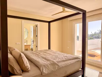 Middle Floor Apartment in Nueva Andalucía
