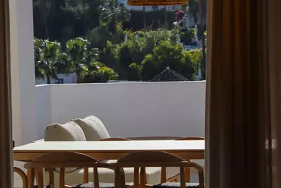 Middle Floor Apartment in Nueva Andalucía