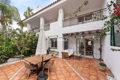 Townhouse in Nueva Andalucía