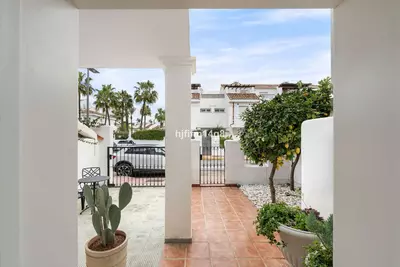 Townhouse in Nueva Andalucía