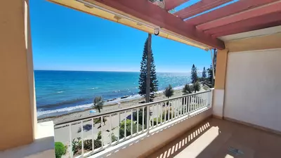 Middle Floor Apartment in Estepona