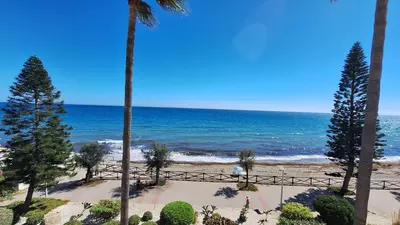 Middle Floor Apartment in Estepona