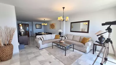 Middle Floor Apartment in Estepona