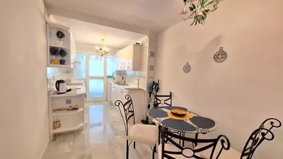 Middle Floor Apartment in Estepona