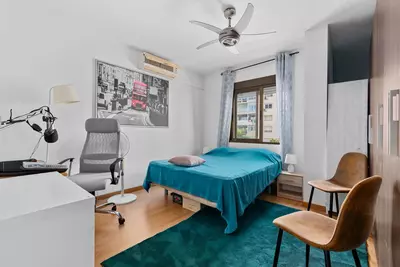 Middle Floor Apartment in Estepona