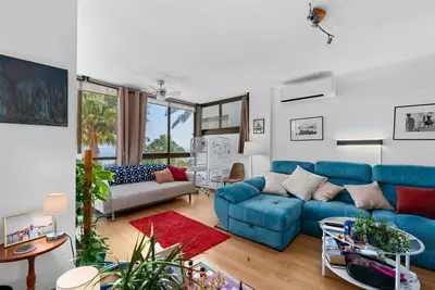 Middle Floor Apartment in Estepona