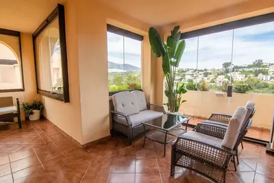 Middle Floor Apartment in Estepona