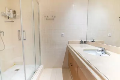 Middle Floor Apartment in Estepona