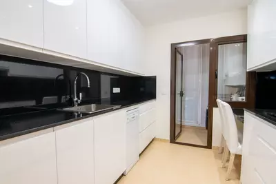 Middle Floor Apartment in Estepona