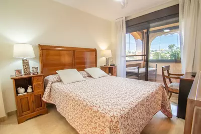 Middle Floor Apartment in Estepona