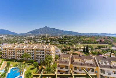 Penthouse Duplex in Nueva Andalucía