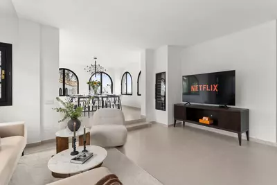 Middle Floor Apartment in Nueva Andalucía