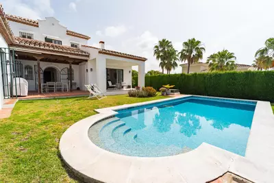 Detached Villa in Elviria