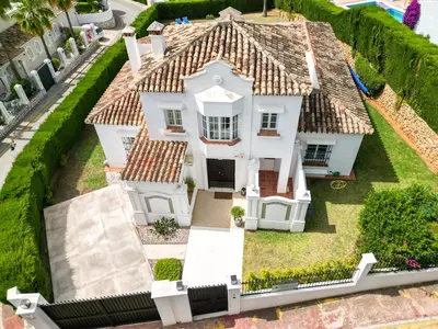Detached Villa in Elviria