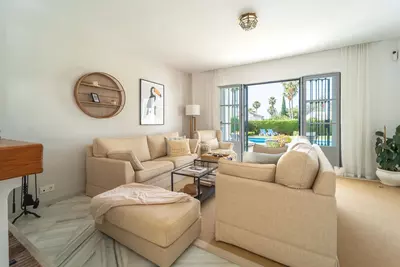 Detached Villa in Elviria