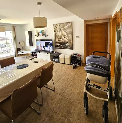 Middle Floor Apartment in Estepona