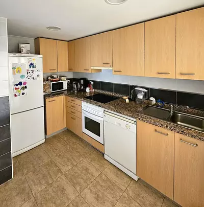 Middle Floor Apartment in Estepona
