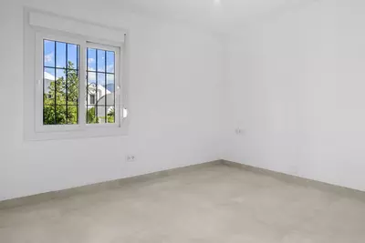 Ground Floor Apartment in Nueva Andalucía