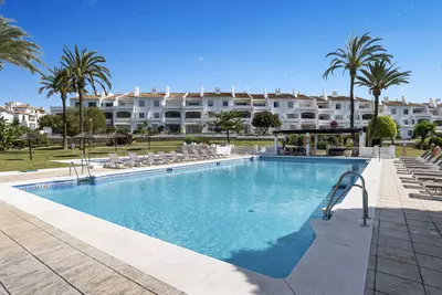Ground Floor Apartment in Nueva Andalucía