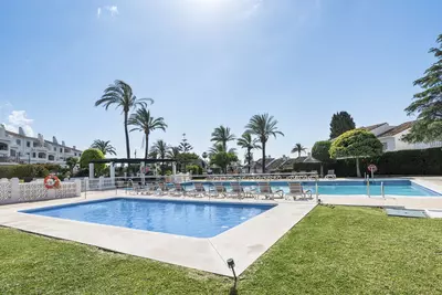 Ground Floor Apartment in Nueva Andalucía
