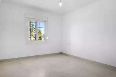 Ground Floor Apartment in Nueva Andalucía