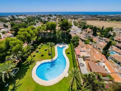 Middle Floor Apartment in Nueva Andalucía