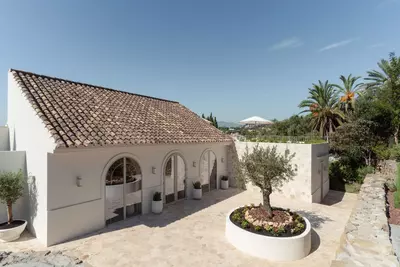 Detached Villa in Nueva Andalucía