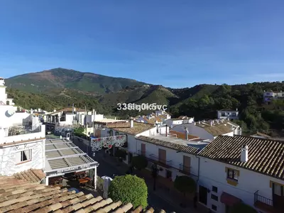 Duplex in Benahavís