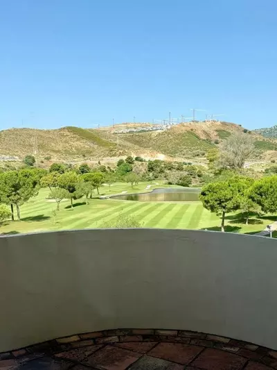 Middle Floor Apartment in Benahavís