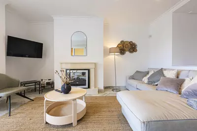 Middle Floor Apartment in Nueva Andalucía