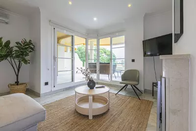 Middle Floor Apartment in Nueva Andalucía