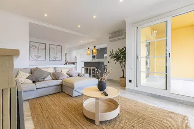Middle Floor Apartment in Nueva Andalucía