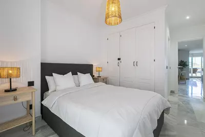 Middle Floor Apartment in Nueva Andalucía