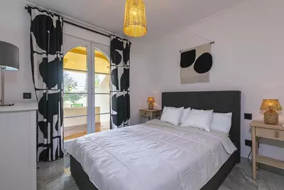 Middle Floor Apartment in Nueva Andalucía