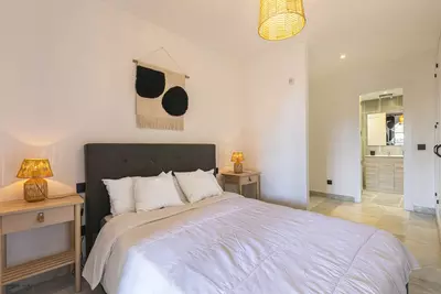 Middle Floor Apartment in Nueva Andalucía