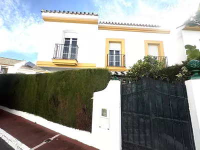 Semi-Detached House in Cancelada