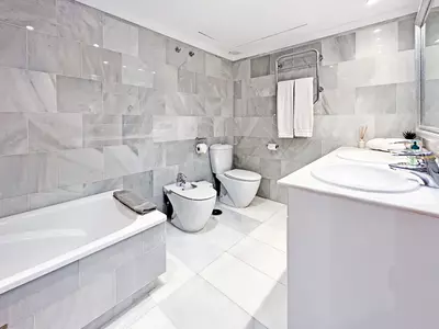 Middle Floor Apartment in Puerto Banús