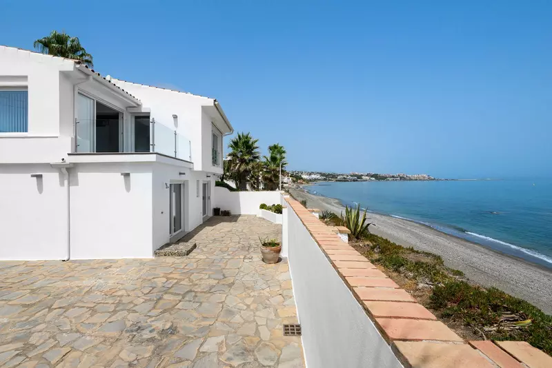 Detached Villa in Estepona
