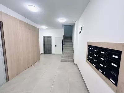Middle Floor Apartment in Estepona