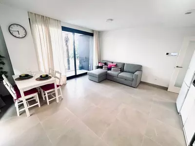 Middle Floor Apartment in Estepona