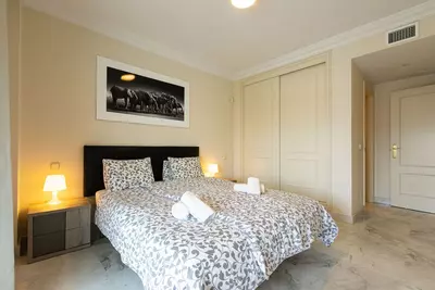 Middle Floor Apartment in Puerto Banús