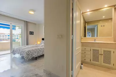 Middle Floor Apartment in Puerto Banús